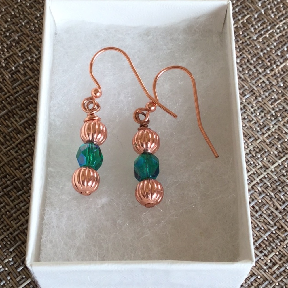 Copper colored / rose gold and turquoise earrings